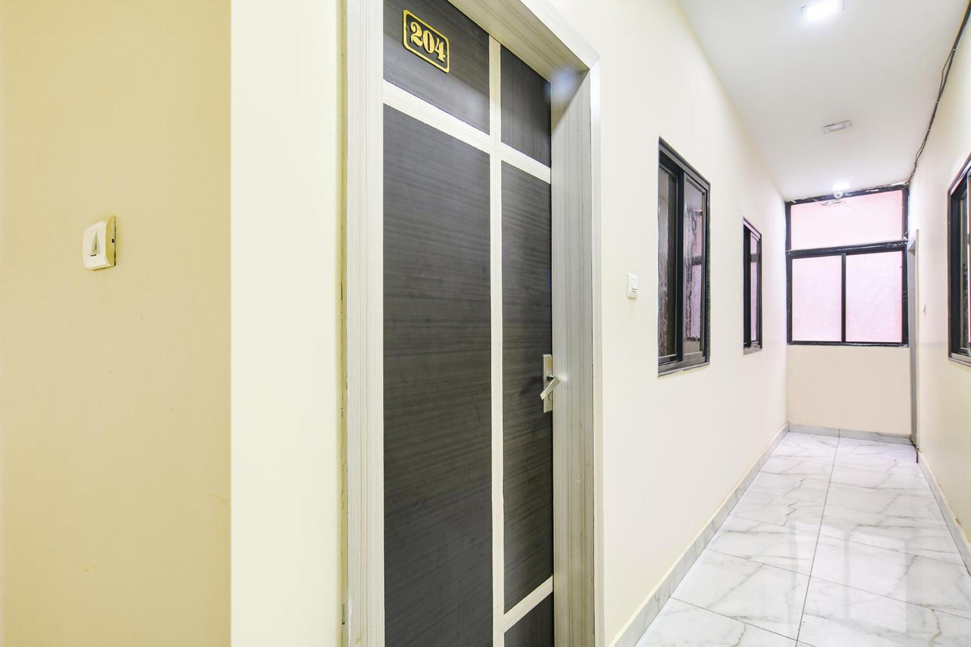 Fabexpress Blue Star Hotell Ujjain Eksteriør bilde