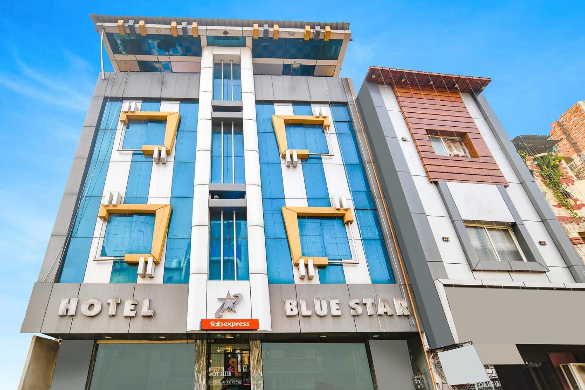 Fabexpress Blue Star Hotell Ujjain Eksteriør bilde